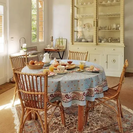 Bed & Breakfast Lea 3*